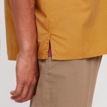 MEN OPEN COLLAR SHORT-SLEEVE SHIRT